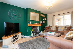 Sitting Room- click for photo gallery